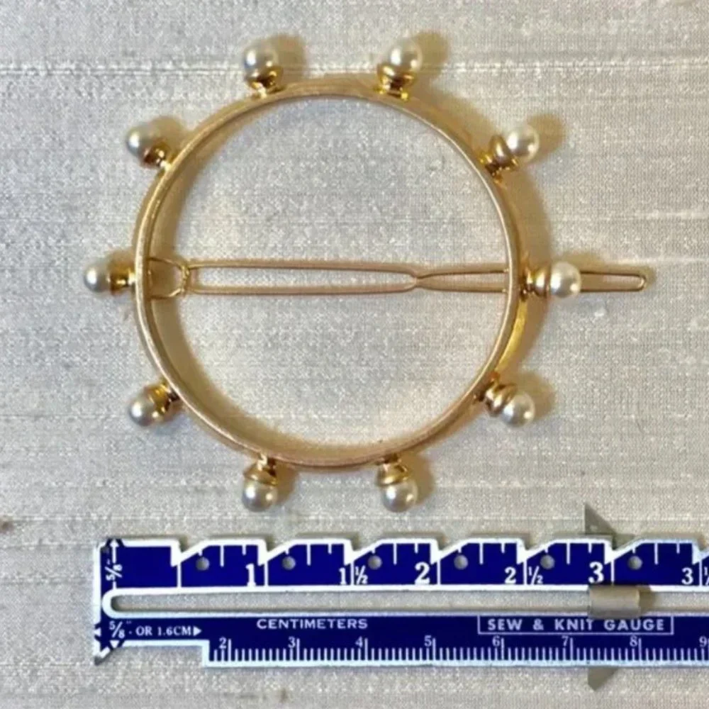 💫Golden Pearl Round Barrette 💫